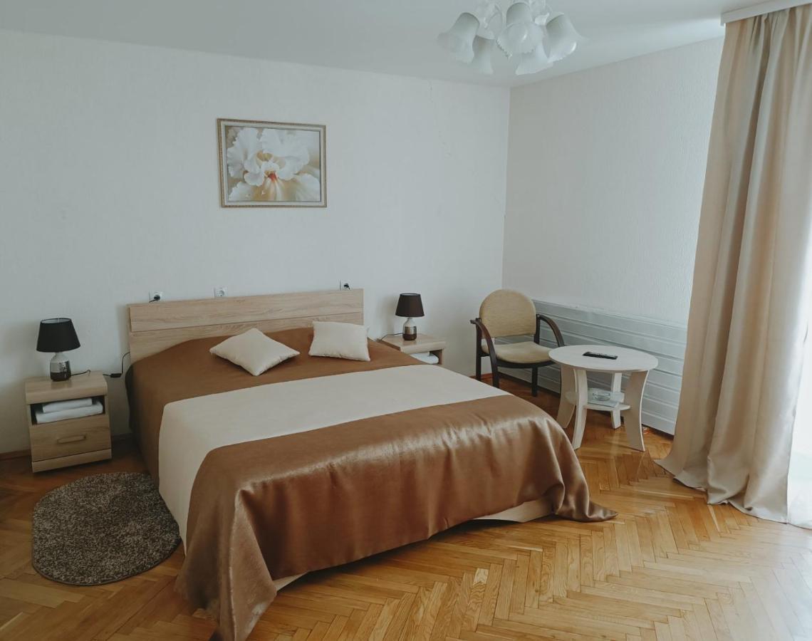 Agat Hotel Minsk Exteriér fotografie